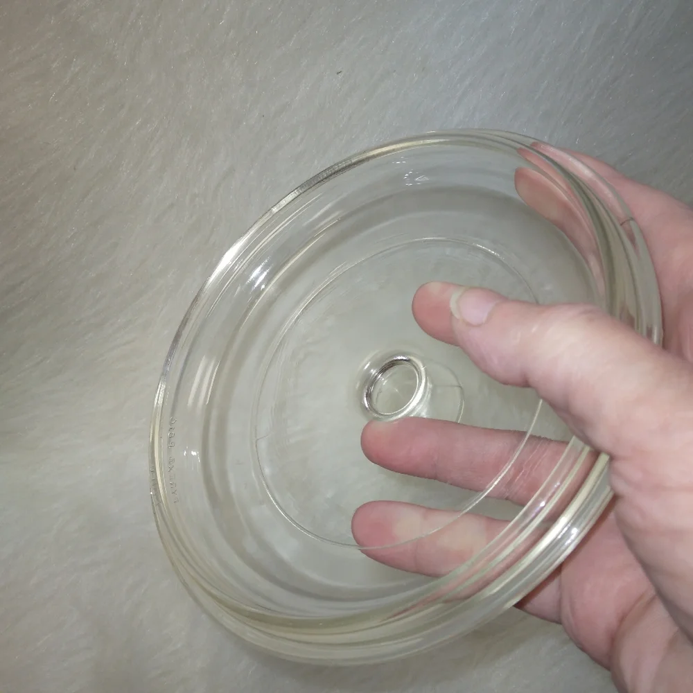 PYREX CLear round replacement Lid,  small knob, P81C